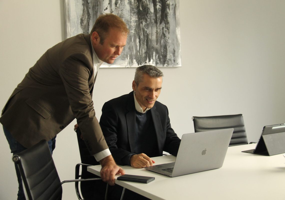 CRM-System Auswahl - Pipedrive und Hubspot Integration mit Microsoft 365 Cloud und Tools