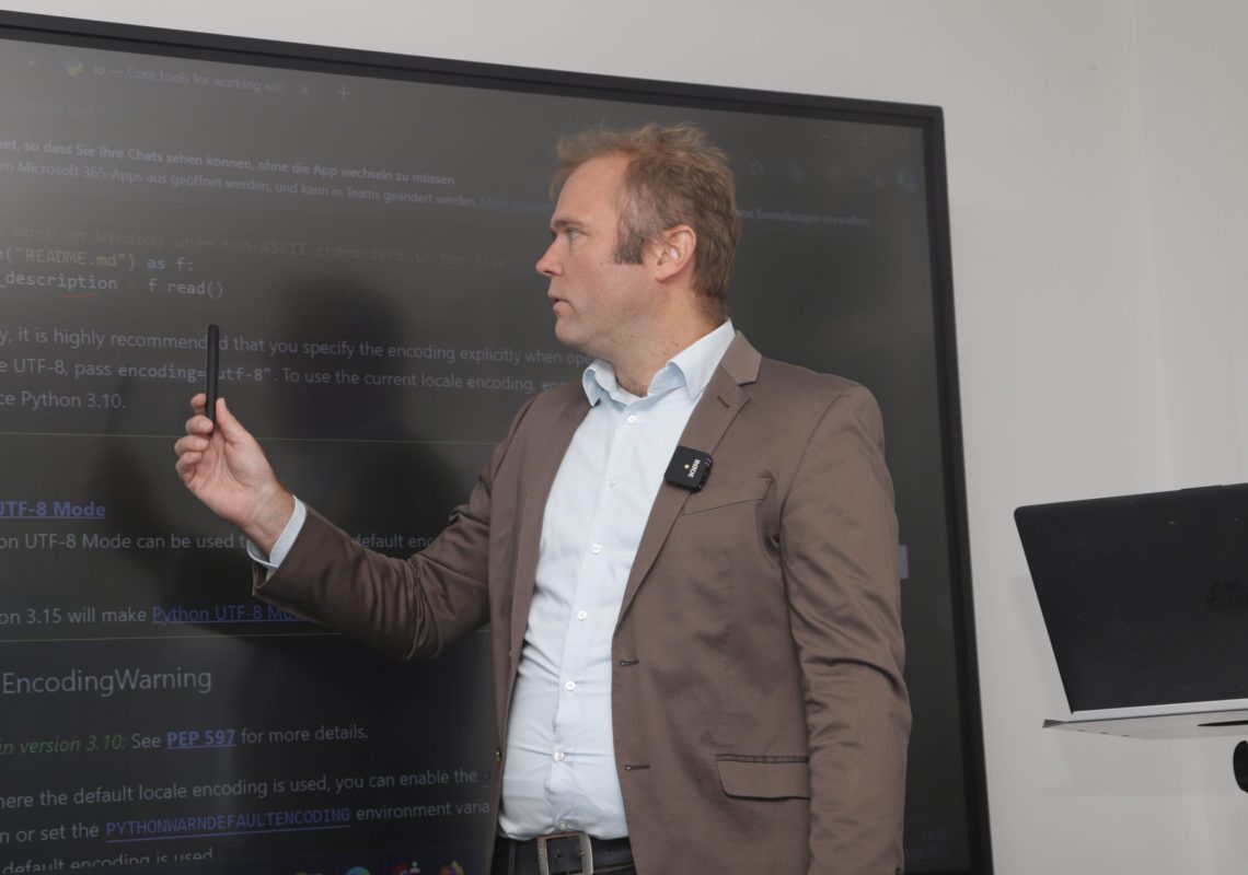Mit der SBS-Plattform von genPsoft sind Unternehmen in der Lage, innerhalb weniger Wochen: die vollständige digitale Zeiterfassung weltweit auszurollen, Einsätze projektgenau zu dokumentieren, Nachweise direkt im Kundenportal bereitzustellen, und alle Daten nahtlos in HR- & Abrechnungssysteme zu integrieren.